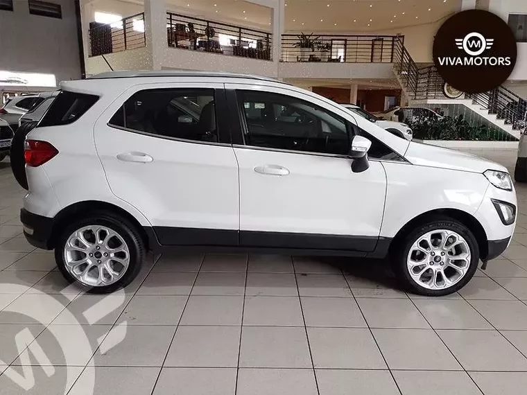 Ford Ecosport Branco 7