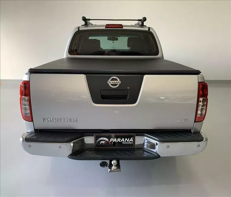 Nissan Frontier Prata 8