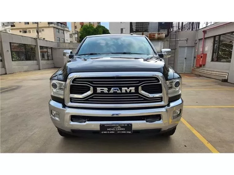 RAM 2500 Preto 3