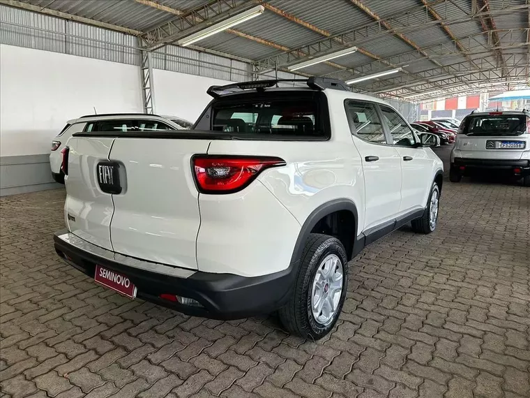 Fiat Toro Branco 1