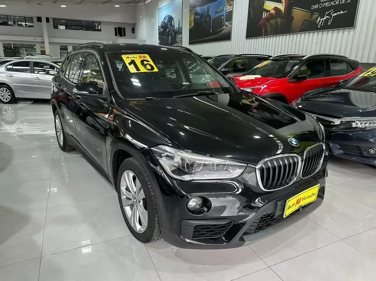 BMW X1 Preto 7