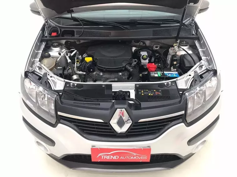 Renault Sandero Prata 9