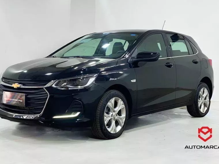 Chevrolet Onix Preto 1