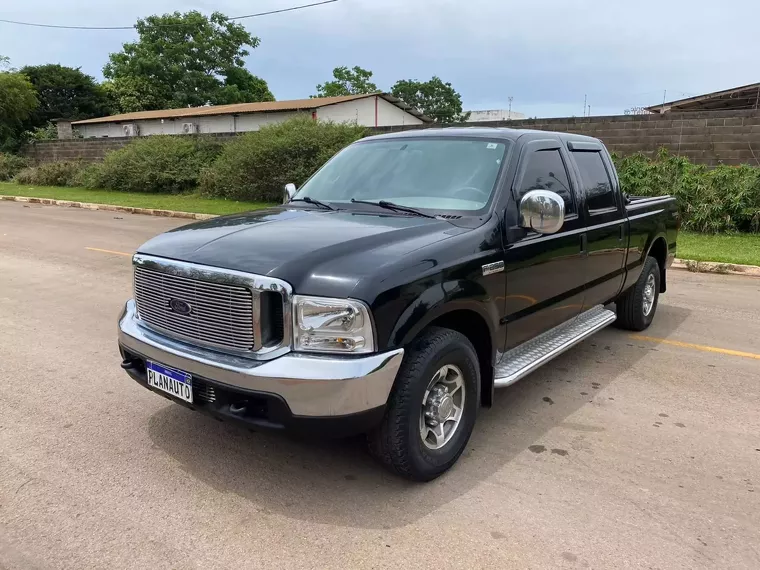 Ford F-250 Preto 1