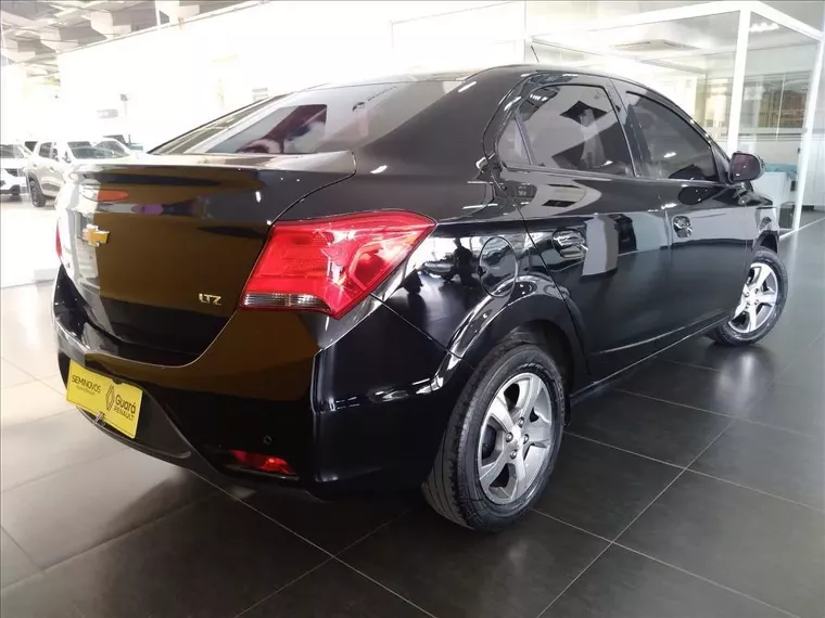 Chevrolet Prisma Preto 2