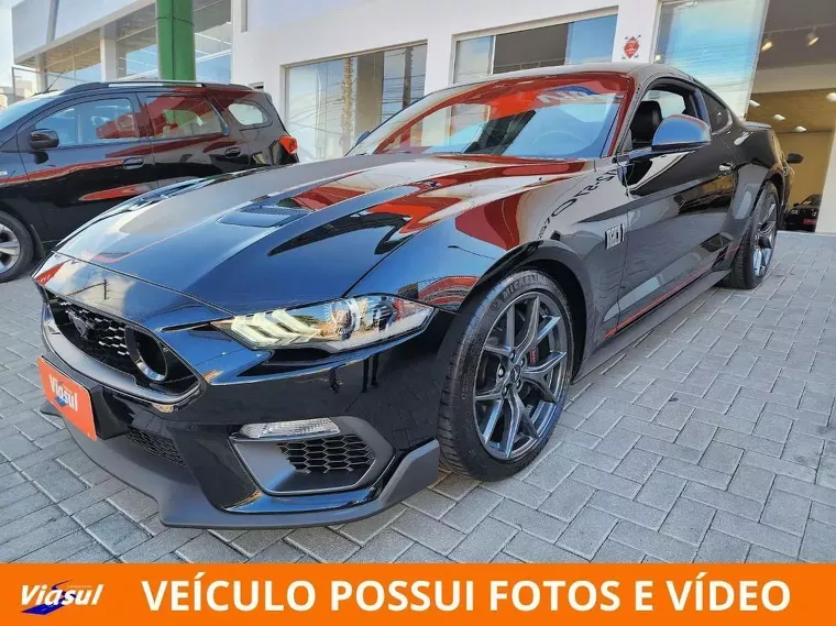 Ford Mustang Preto 1