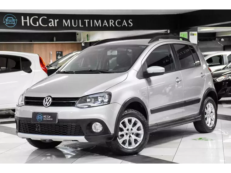 Volkswagen Crossfox Prata 13