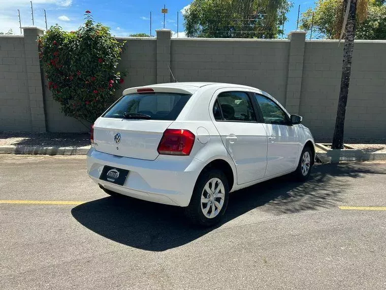 Volkswagen Gol Branco 9