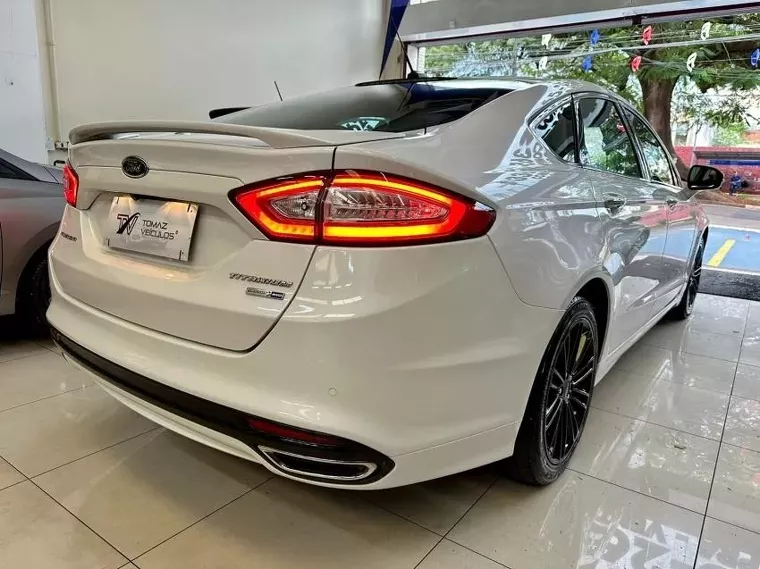 Ford Fusion Branco 9