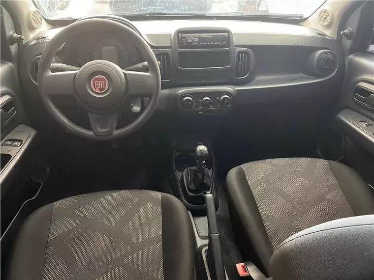 Fiat Mobi Cinza 9