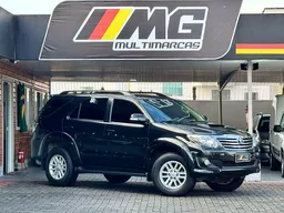 Toyota Hilux SW4