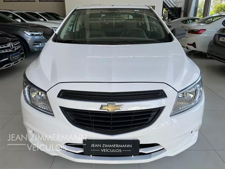 Chevrolet Onix Branco 16