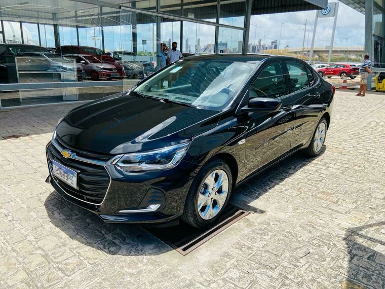 Chevrolet Onix Preto 1