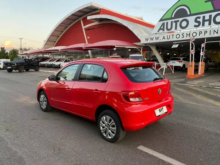 Volkswagen Gol Vermelho 11