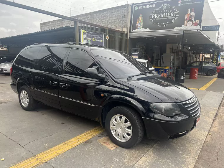 Chrysler Grand Caravan Preto 1