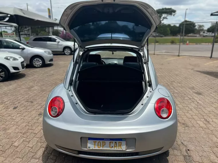 Volkswagen New Beetle Prata 15