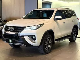 Toyota Hilux SW4