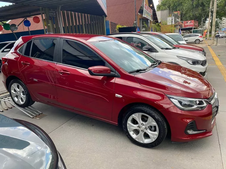 Chevrolet Onix Vermelho 20