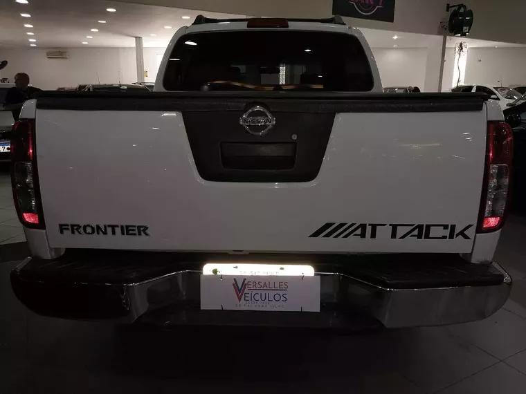 Nissan Frontier Branco 7