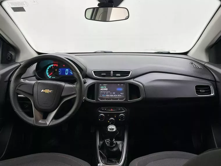 Chevrolet Onix Branco 16