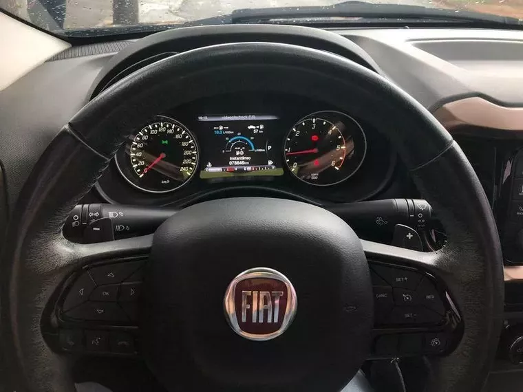 Fiat Toro Preto 20