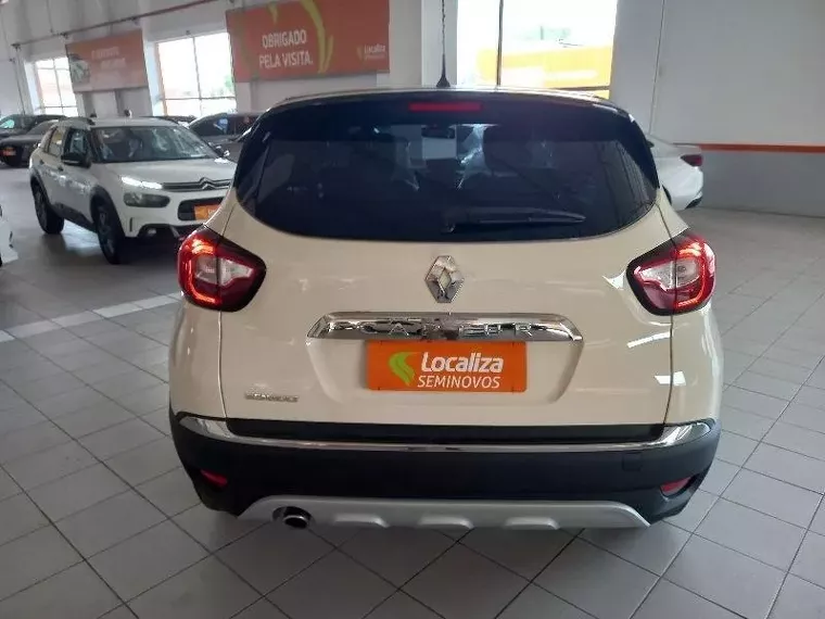 Renault Captur Bege 8