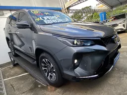 Toyota Hilux SW4