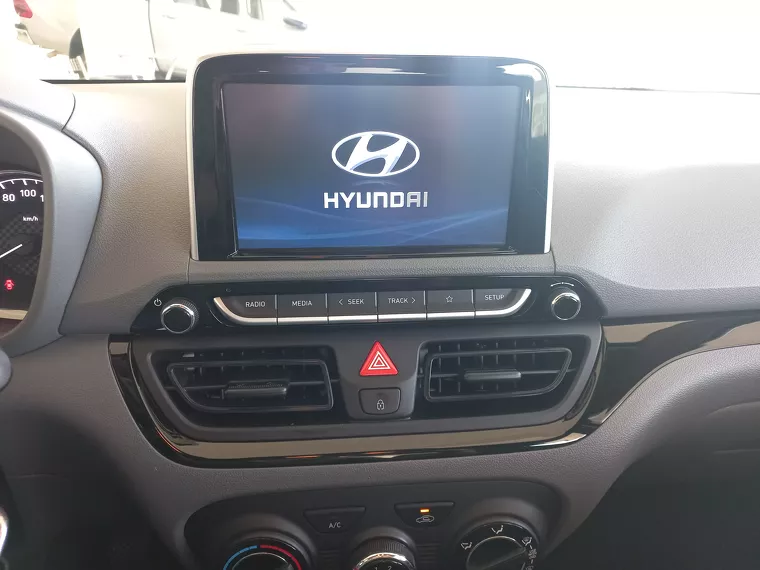 Hyundai HB20S Branco 3