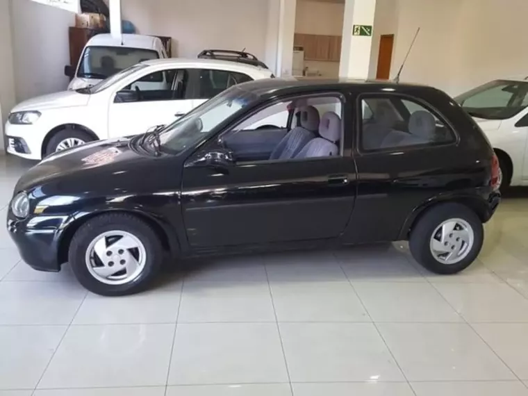 Chevrolet Corsa Preto 1