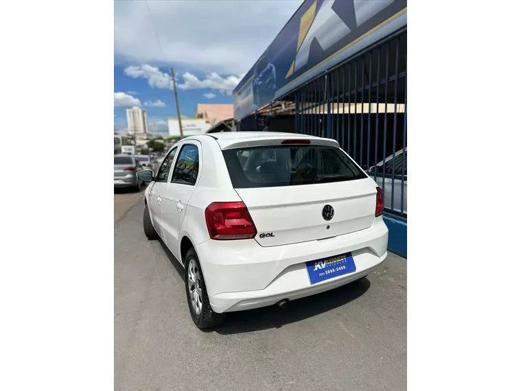 Volkswagen Gol Prata 6