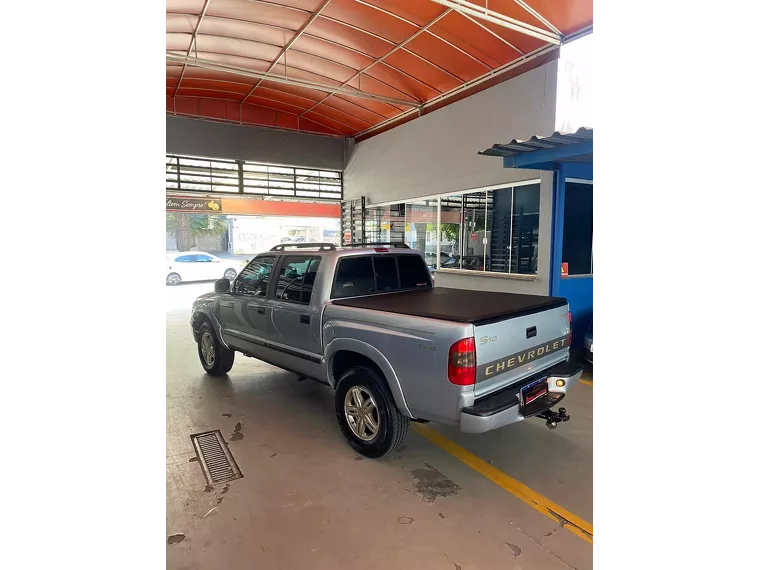 Chevrolet S10 Prata 5