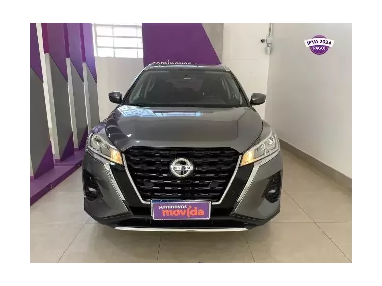 Nissan Kicks Cinza 4