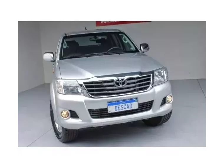 Toyota Hilux Prata 1