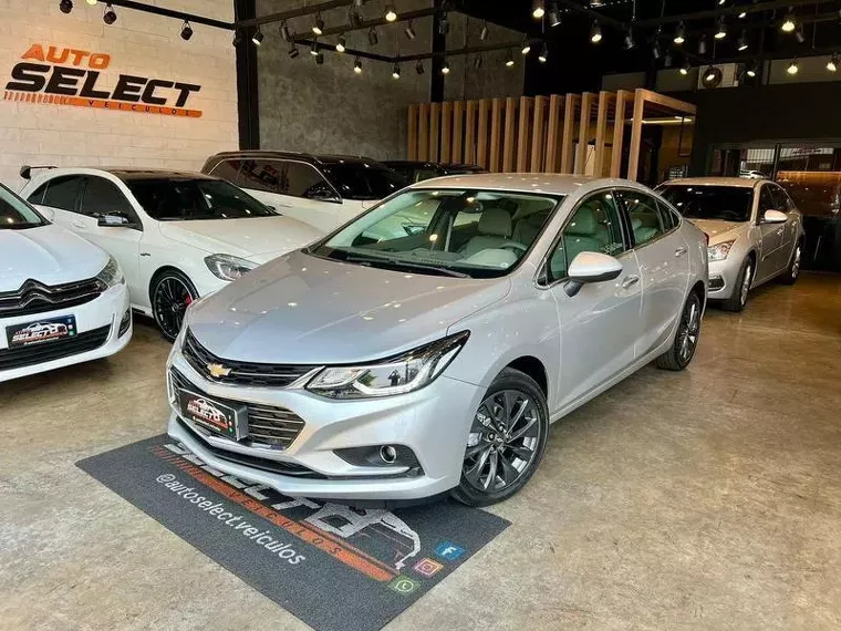 Chevrolet Cruze Prata 1