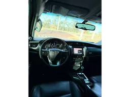 Toyota Hilux SW4