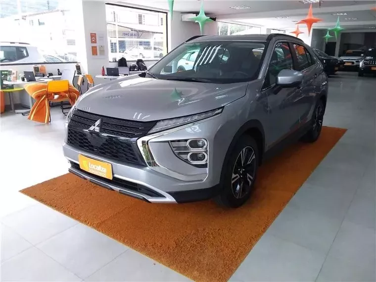 Mitsubishi Eclipse Cross Prata 3