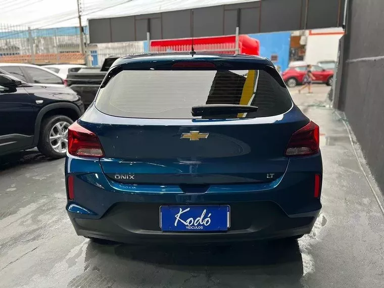 Chevrolet Onix Azul 2