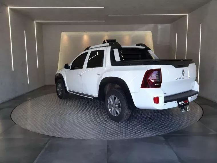 Renault Duster Oroch Branco 8