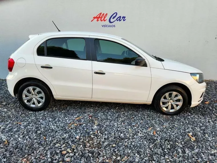 Volkswagen Gol Branco 2