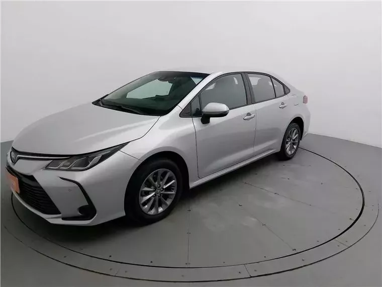 Toyota Corolla Prata 18