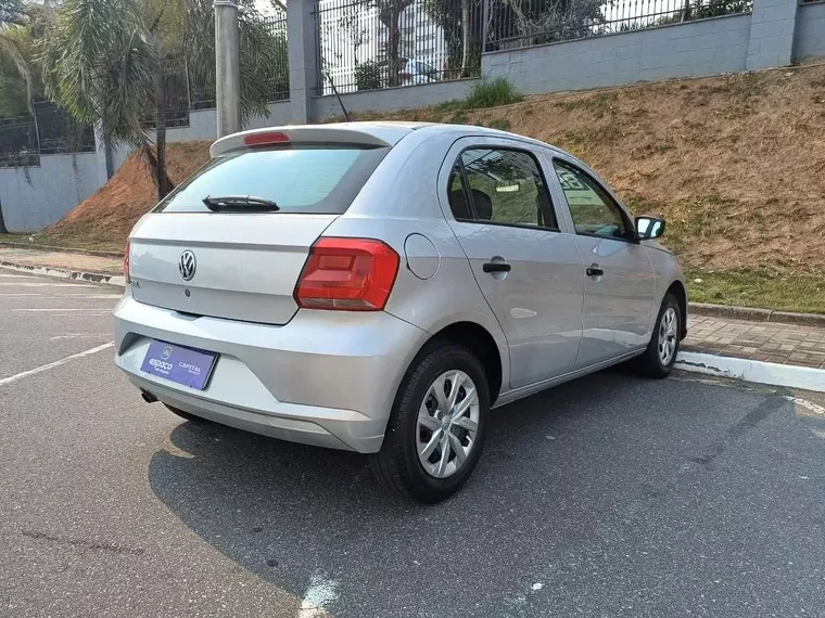 Volkswagen Gol Prata 6