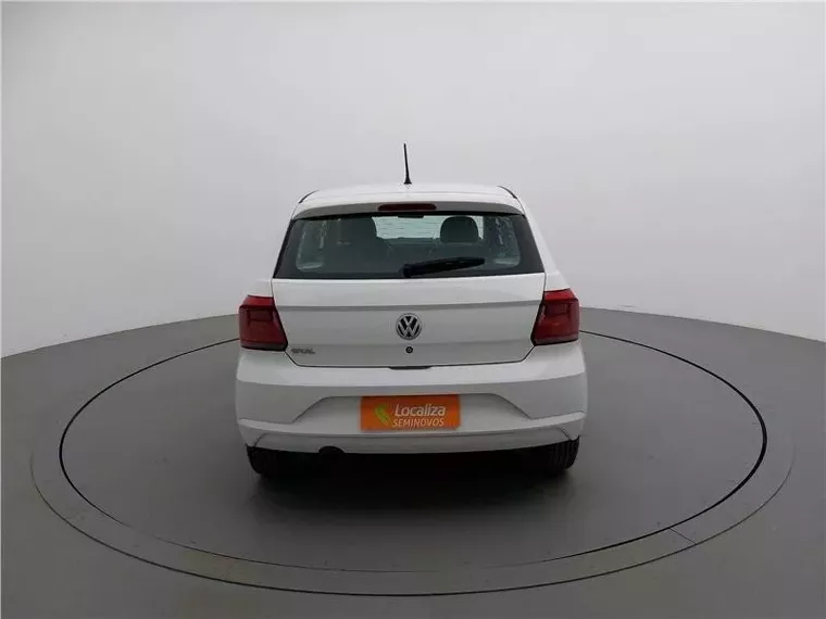 Volkswagen Gol Branco 9