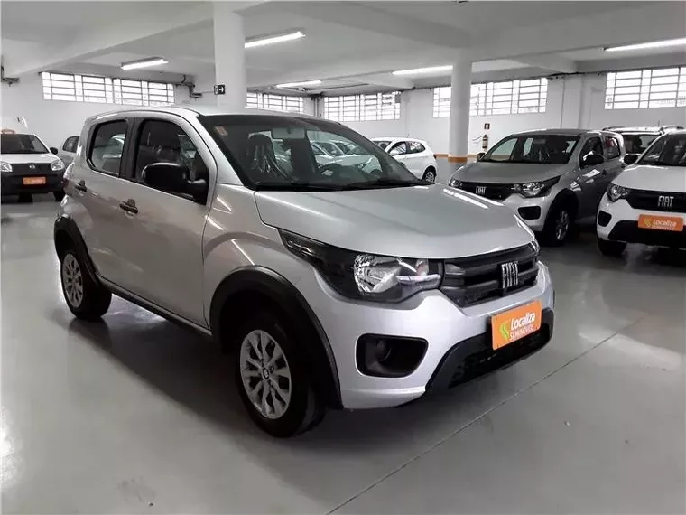 Fiat Mobi Prata 3