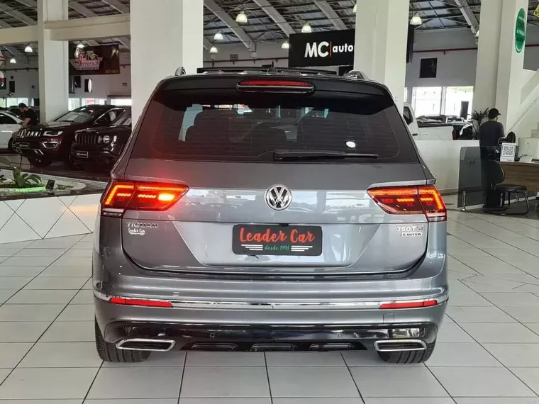 Volkswagen Tiguan Cinza 18