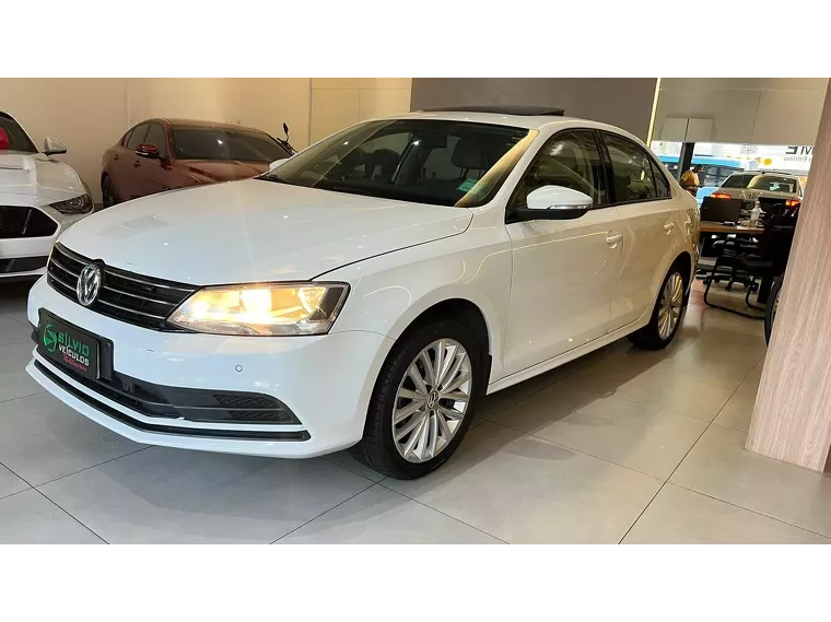 Volkswagen Jetta Branco 20