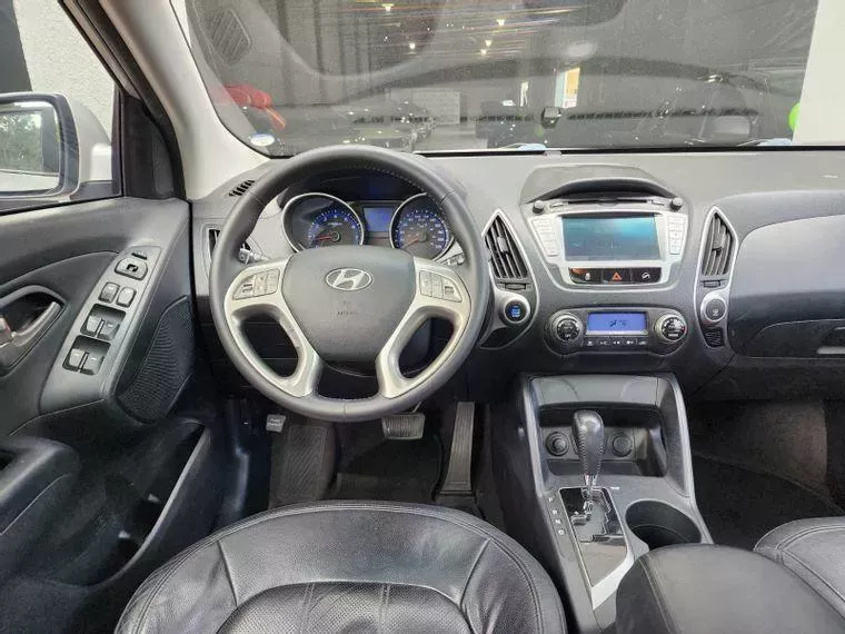 Hyundai IX35 Prata 16