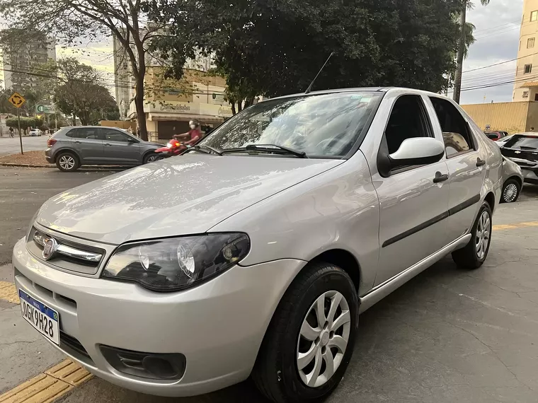 Fiat Siena Prata 11