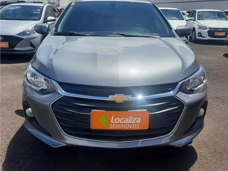 Chevrolet Onix Cinza 8