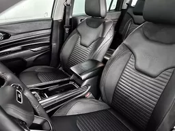 Jeep Commander