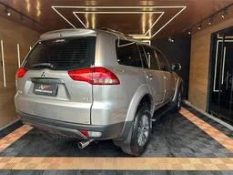 Mitsubishi Pajero Dakar